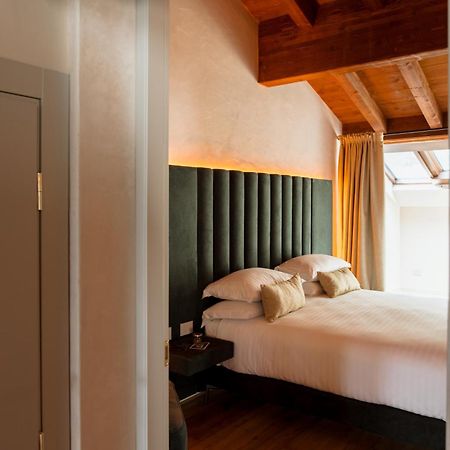 Pavillon Suite & Apartments Peschiera del Garda Esterno foto