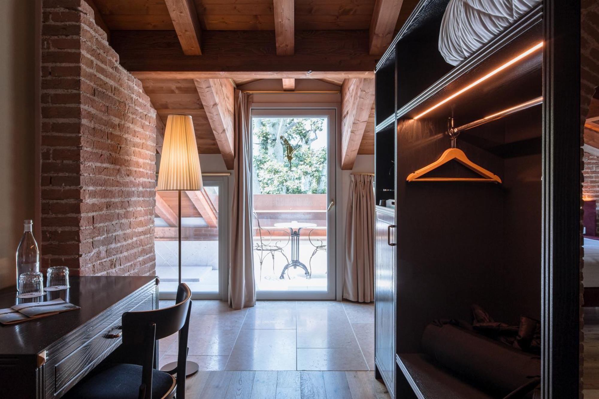 Pavillon Suite & Apartments Peschiera del Garda Esterno foto