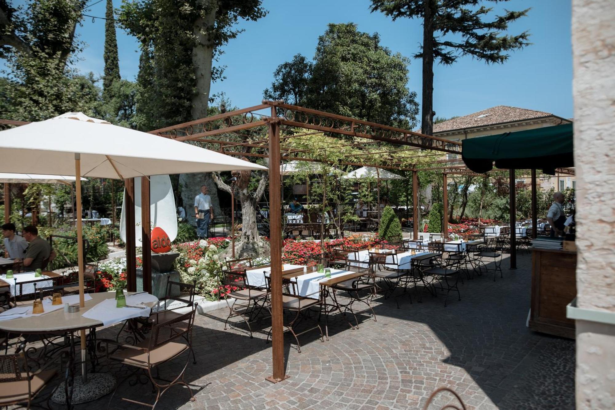 Pavillon Suite & Apartments Peschiera del Garda Esterno foto