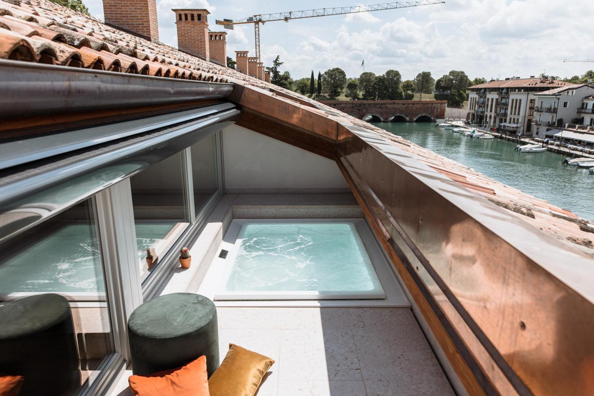 Pavillon Suite & Apartments Peschiera del Garda Esterno foto