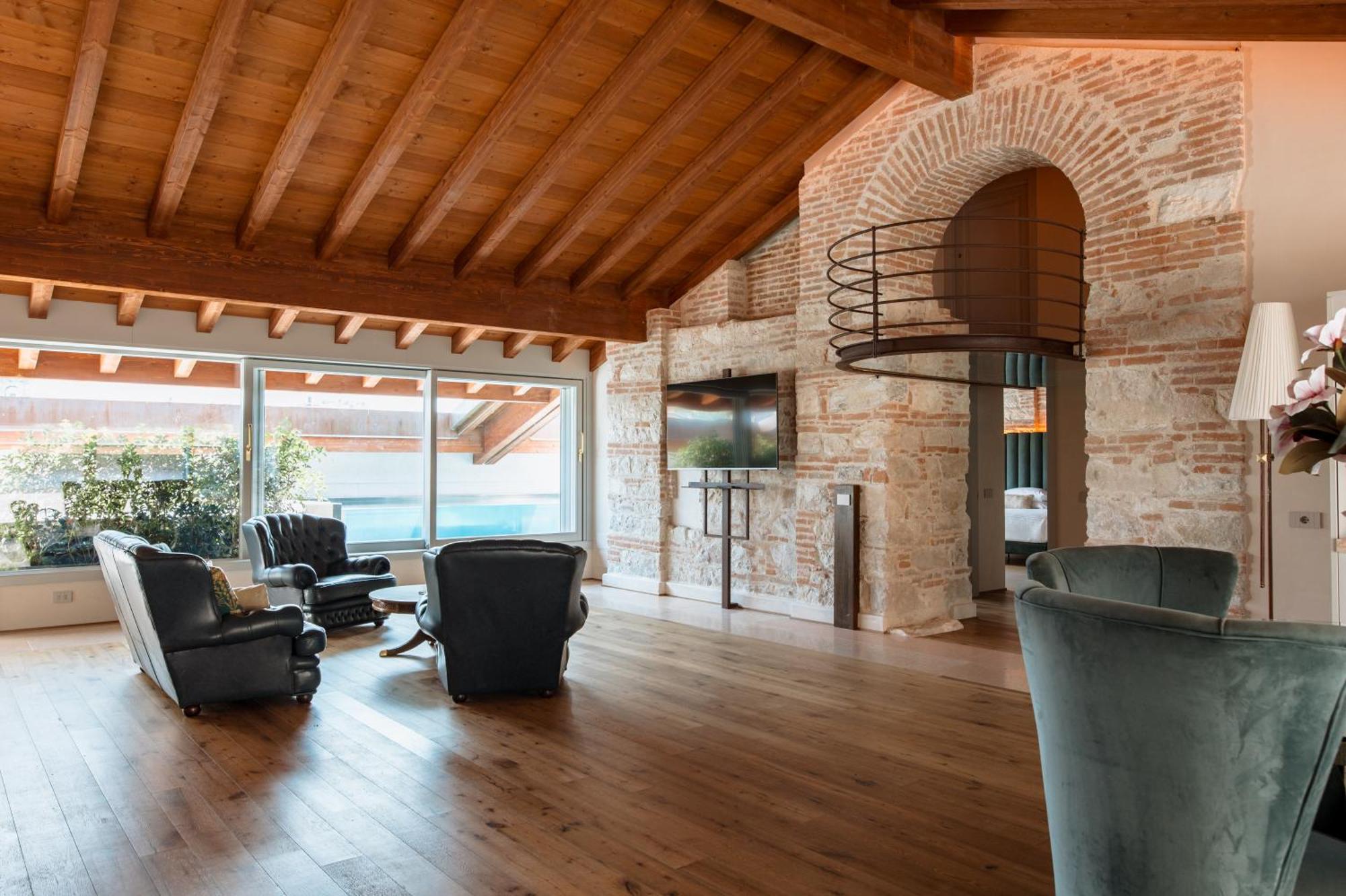 Pavillon Suite & Apartments Peschiera del Garda Esterno foto